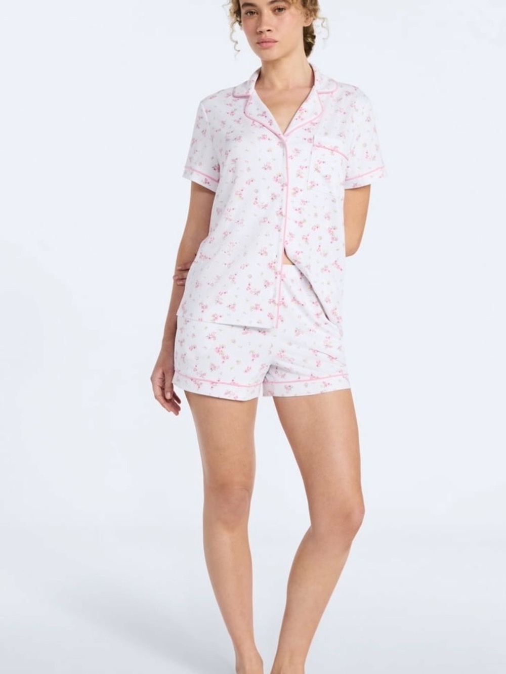 Short-Sleeve Floral Pajama Set in White and Pink